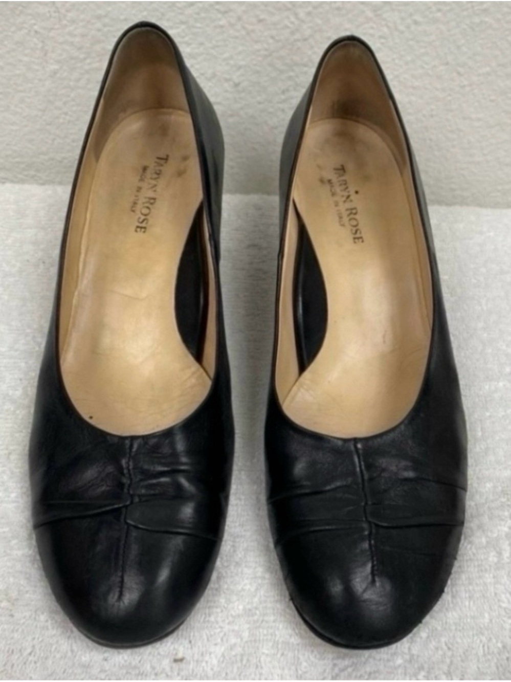Taryn Rose Womens Black Smooth Leather Almond Comfort Heel Pump Size 9.5 Classic